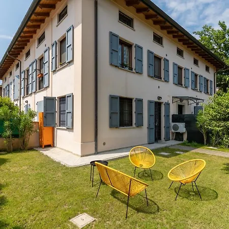 Osvaldo - Parcheggio E Giardino Privato *