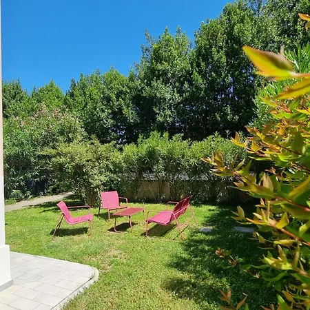 Osvaldo - Parcheggio E Giardino Privato Semesterbostad *